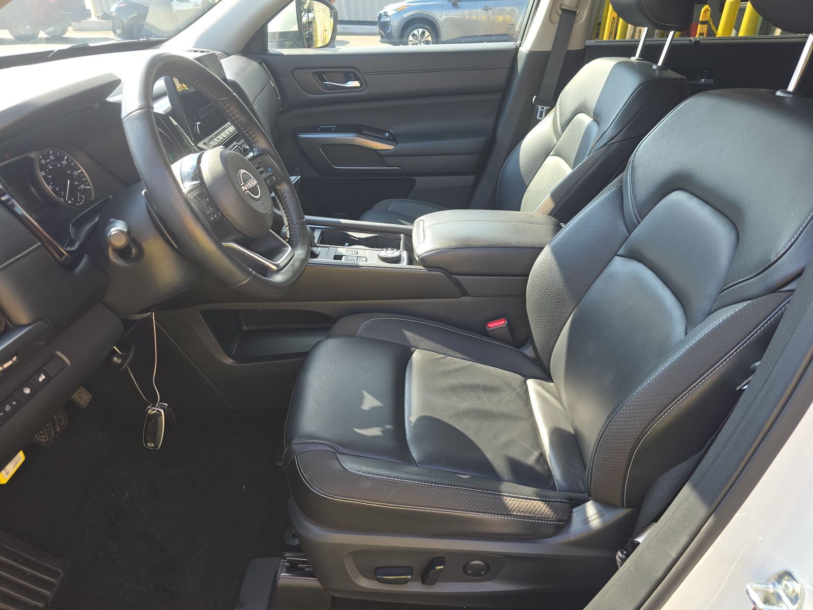 2024 Nissan Pathfinder SL AWD