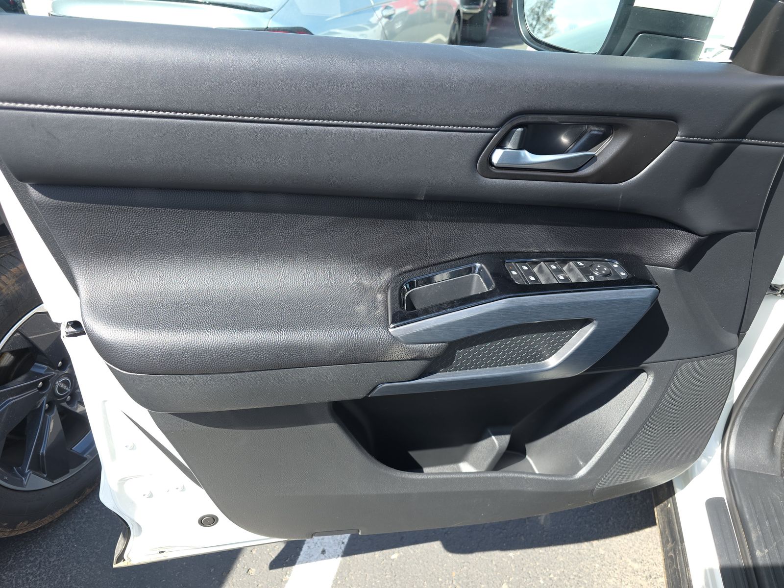 2024 Nissan Pathfinder SL AWD