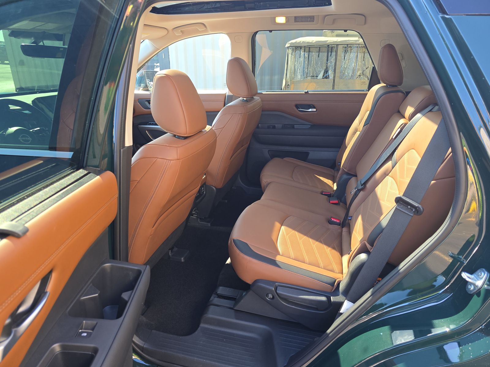 2024 Nissan Pathfinder Platinum FWD