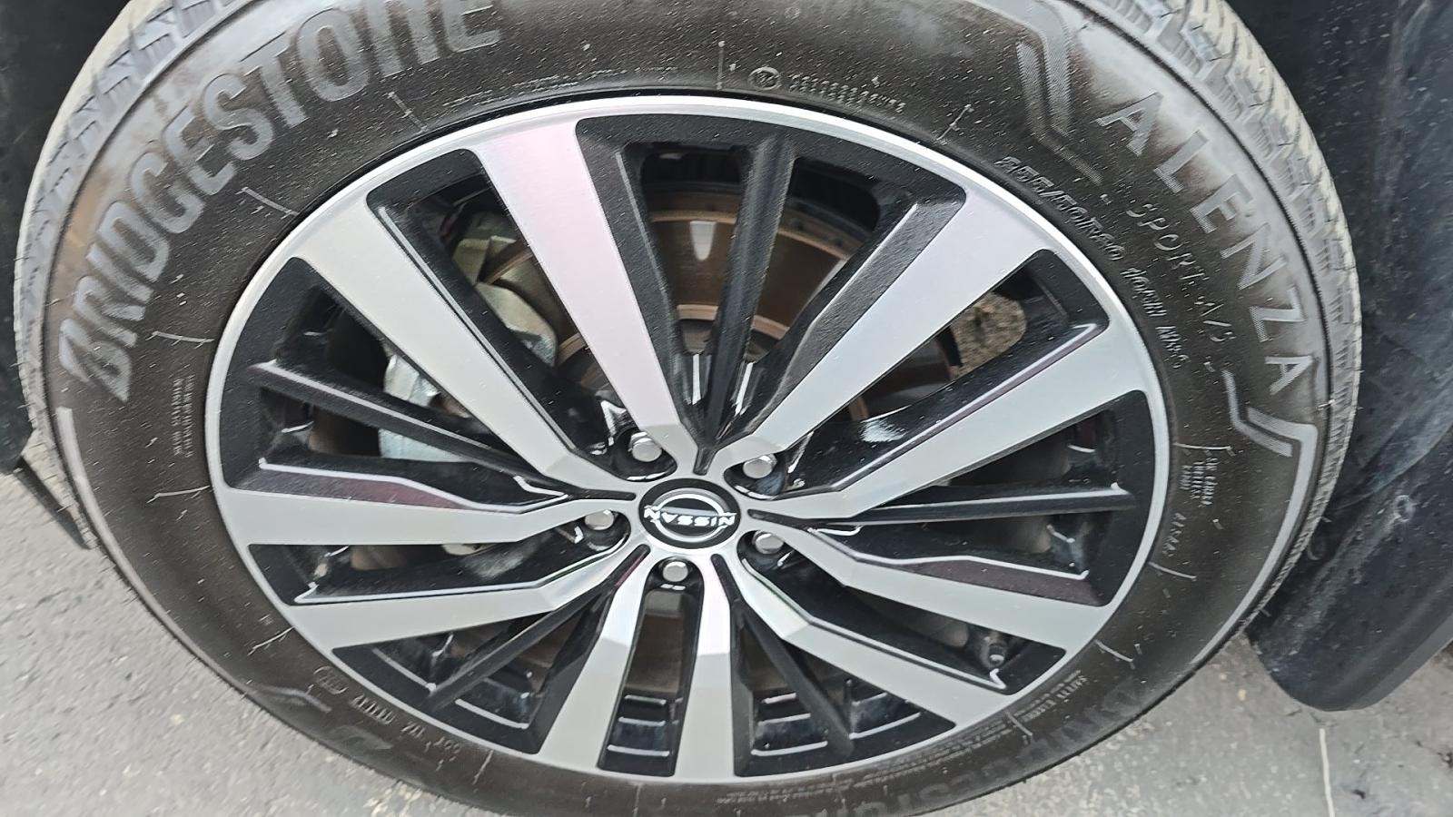 2024 Nissan Pathfinder Platinum FWD