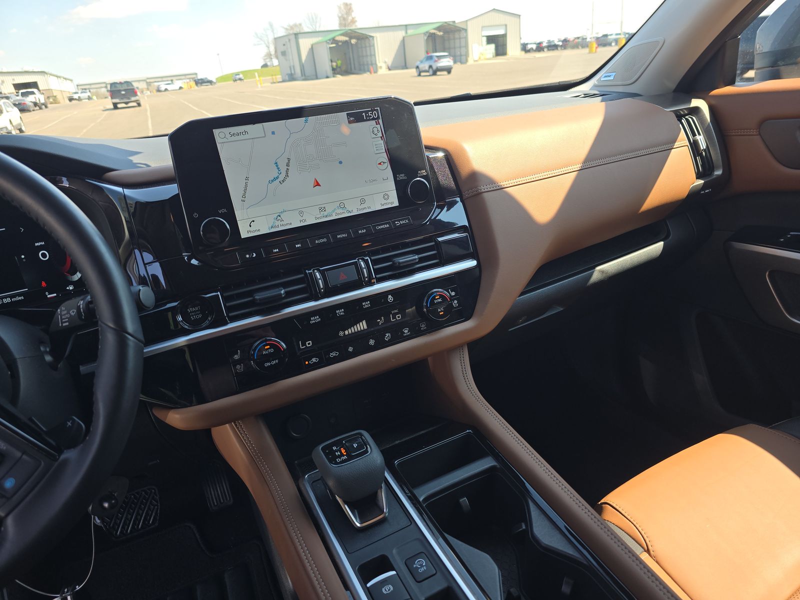 2025 Nissan Pathfinder Platinum FWD