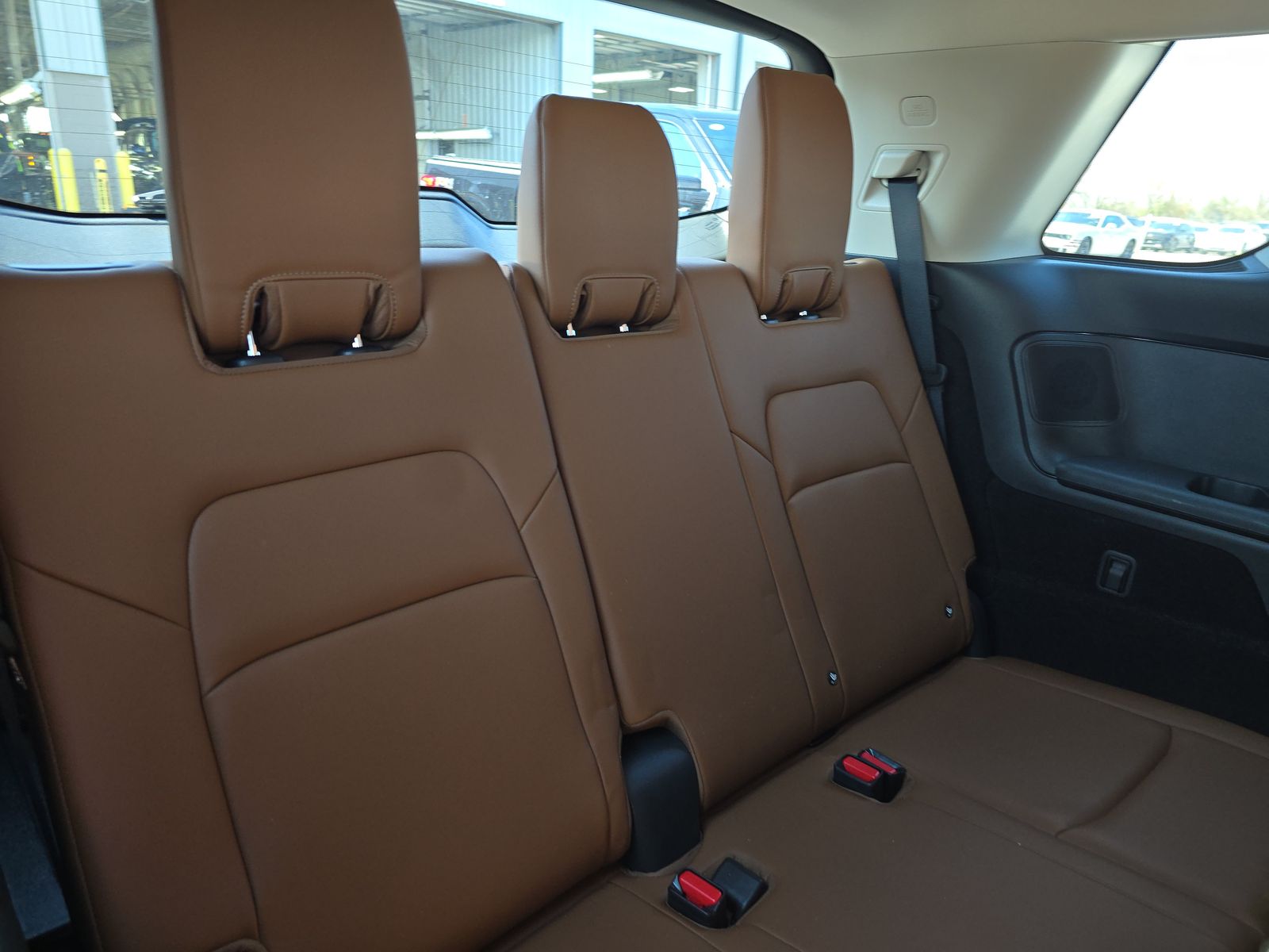 2025 Nissan Pathfinder Platinum FWD