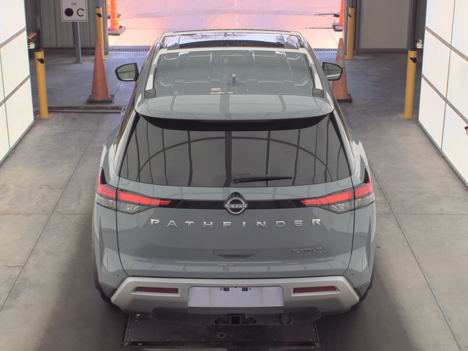 2024 Nissan Pathfinder Platinum AWD