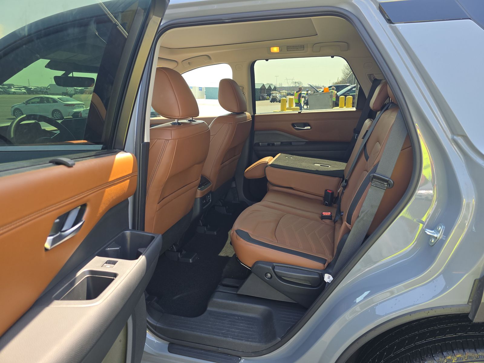 2024 Nissan Pathfinder Platinum AWD