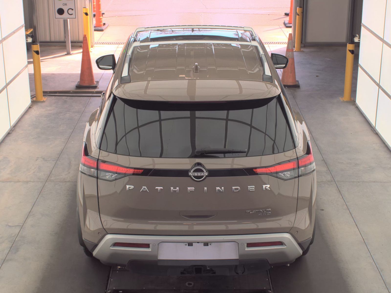 2025 Nissan Pathfinder Platinum AWD