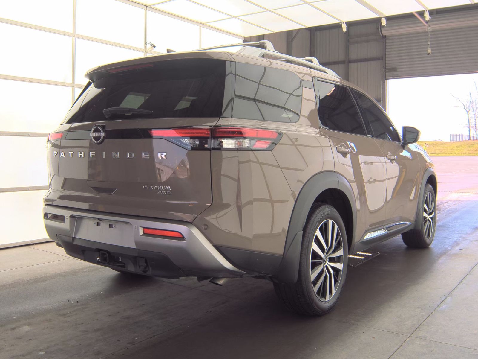 2025 Nissan Pathfinder Platinum AWD