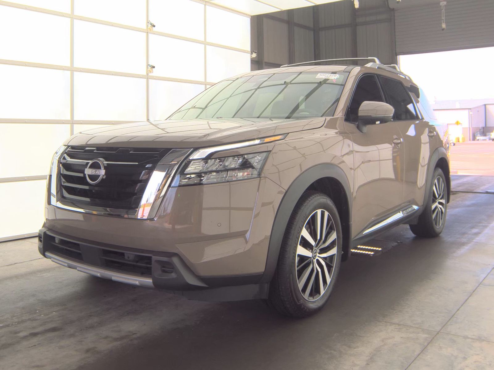2025 Nissan Pathfinder Platinum AWD