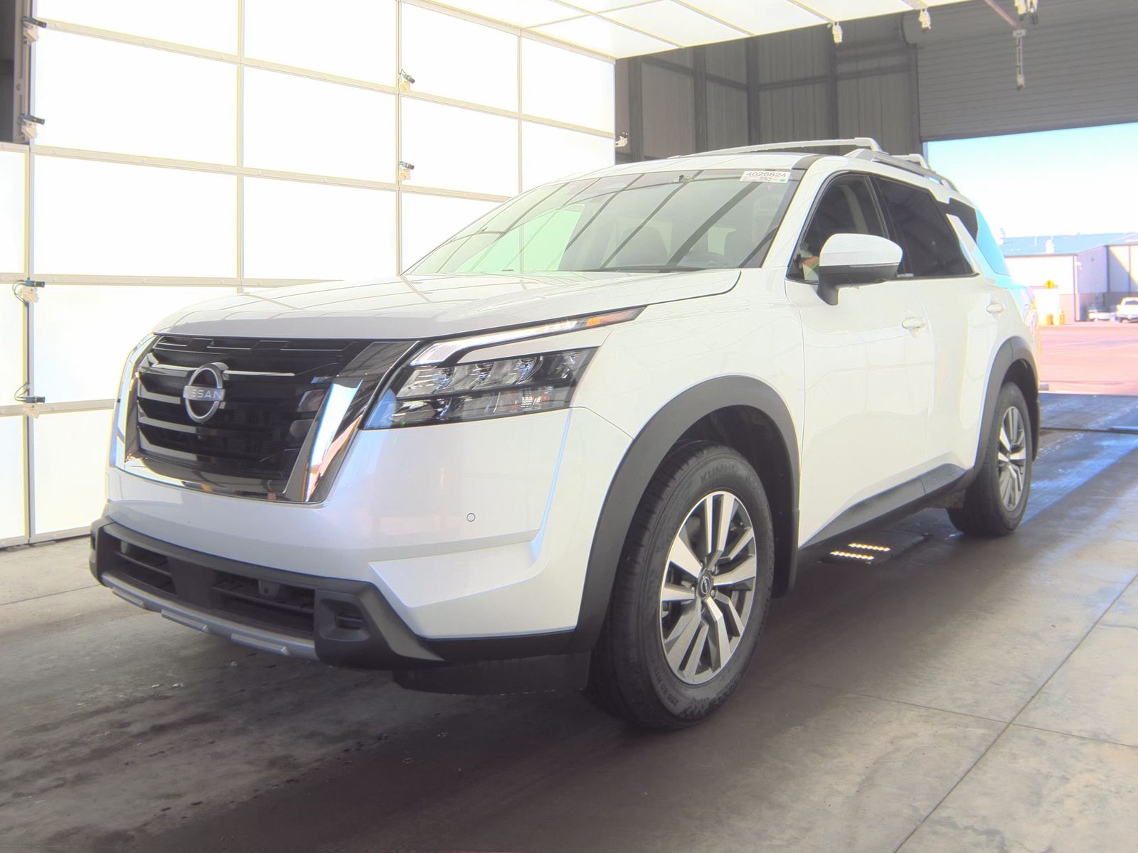 2025 Nissan Pathfinder SL AWD