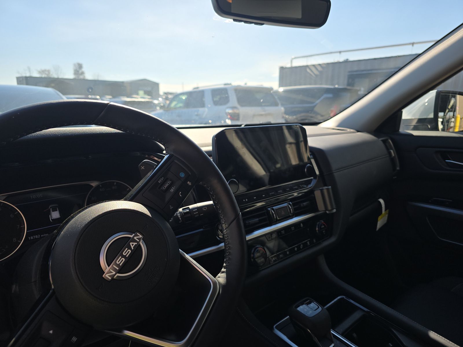 2025 Nissan Pathfinder SL AWD