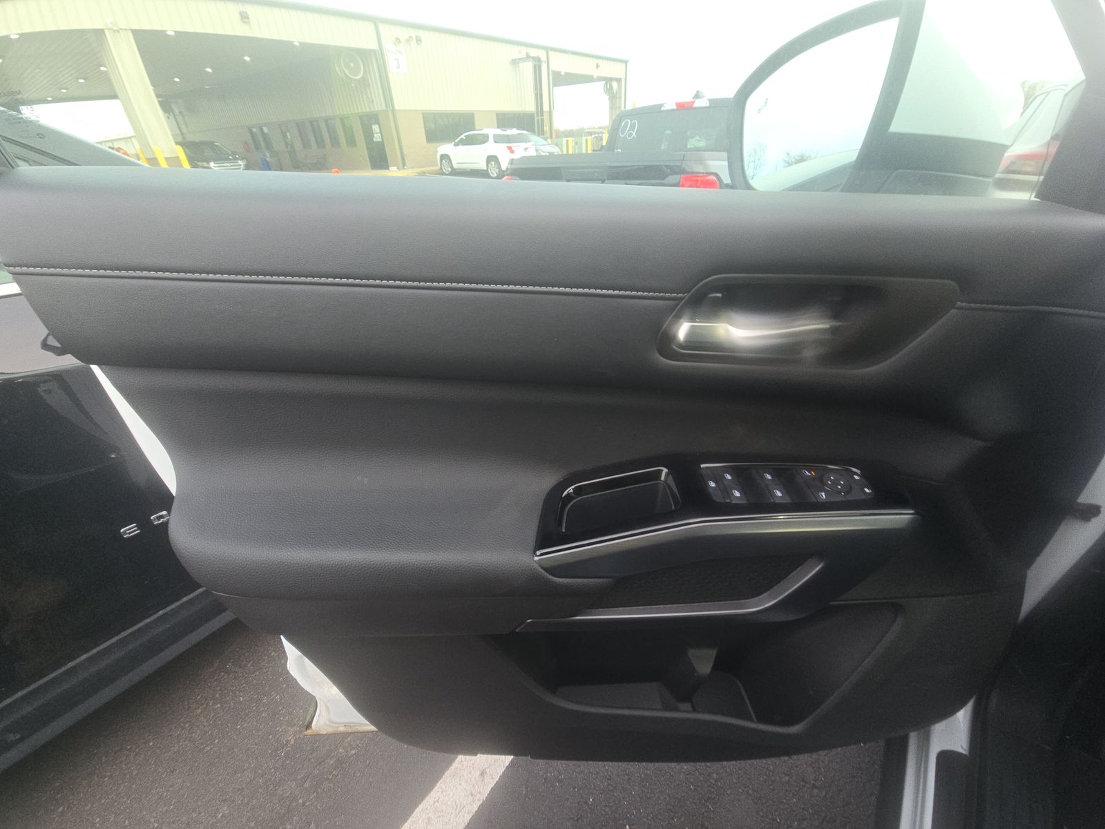 2025 Nissan Pathfinder SL AWD