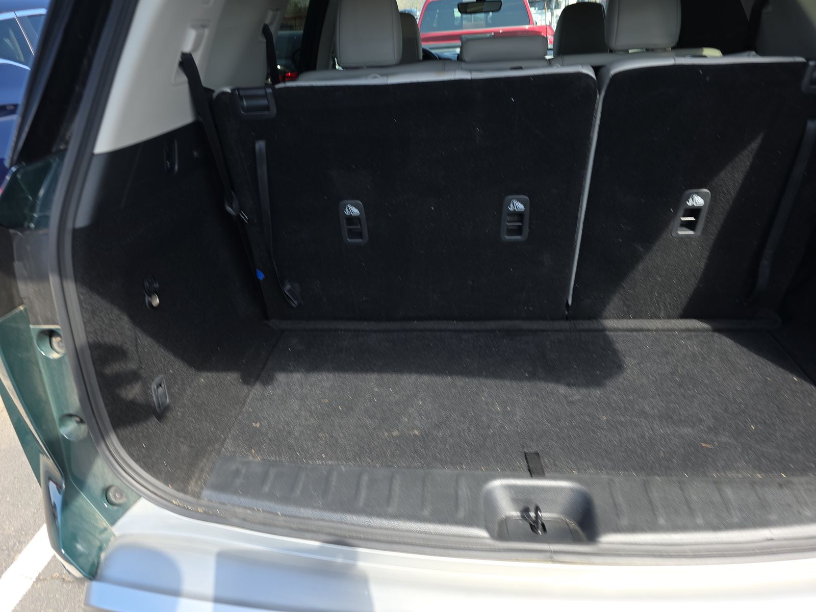 2024 Nissan Pathfinder SL FWD