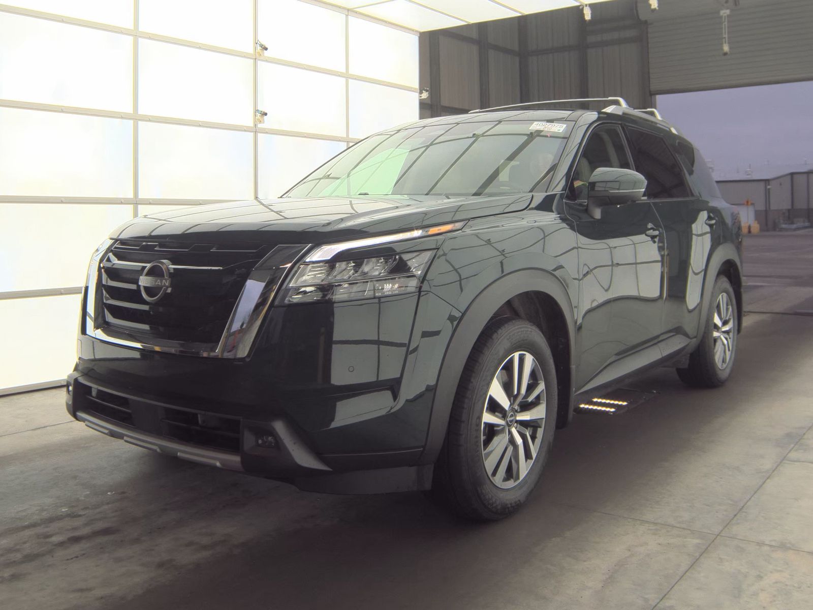 2024 Nissan Pathfinder SL FWD