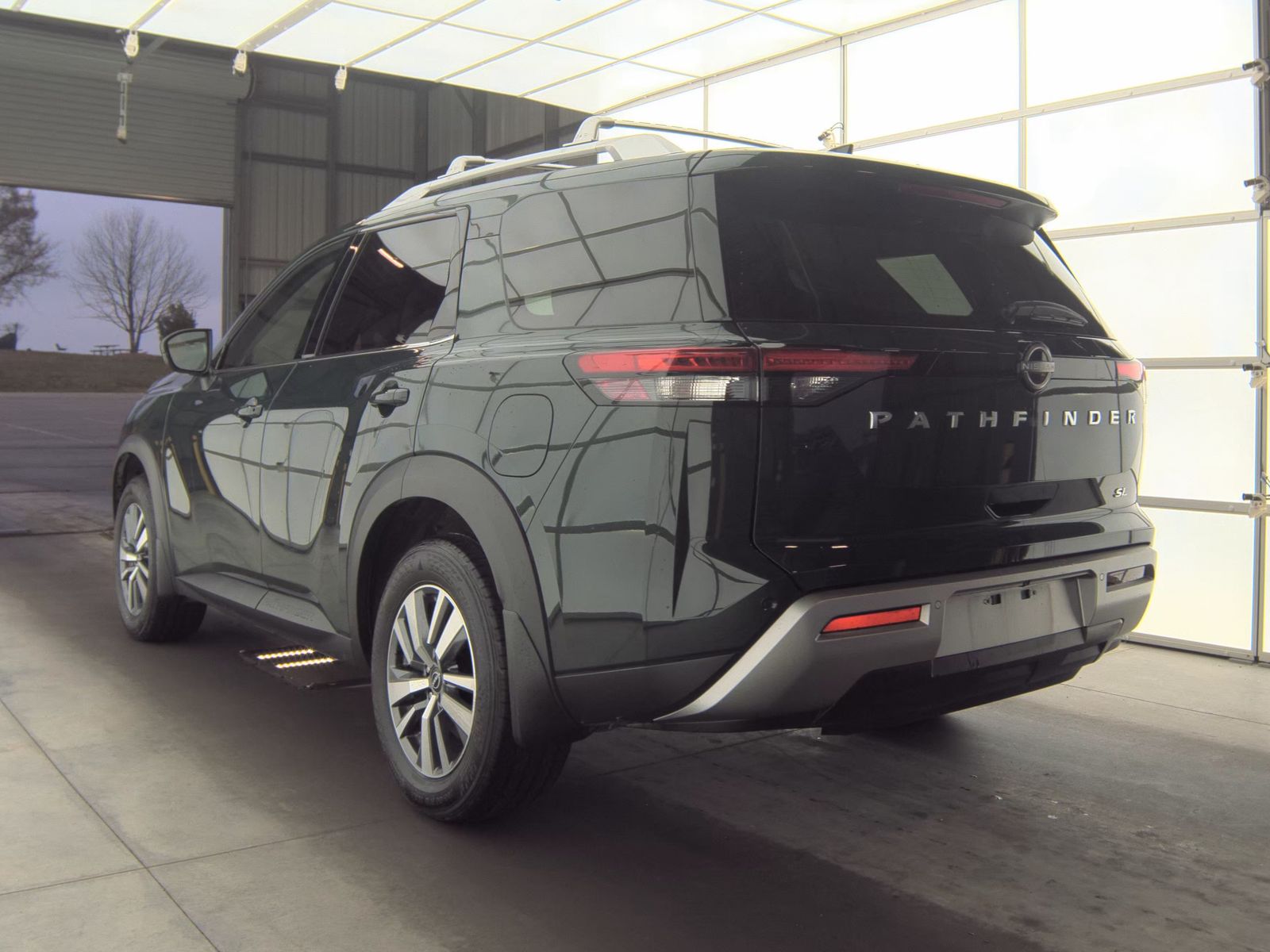 2024 Nissan Pathfinder SL FWD