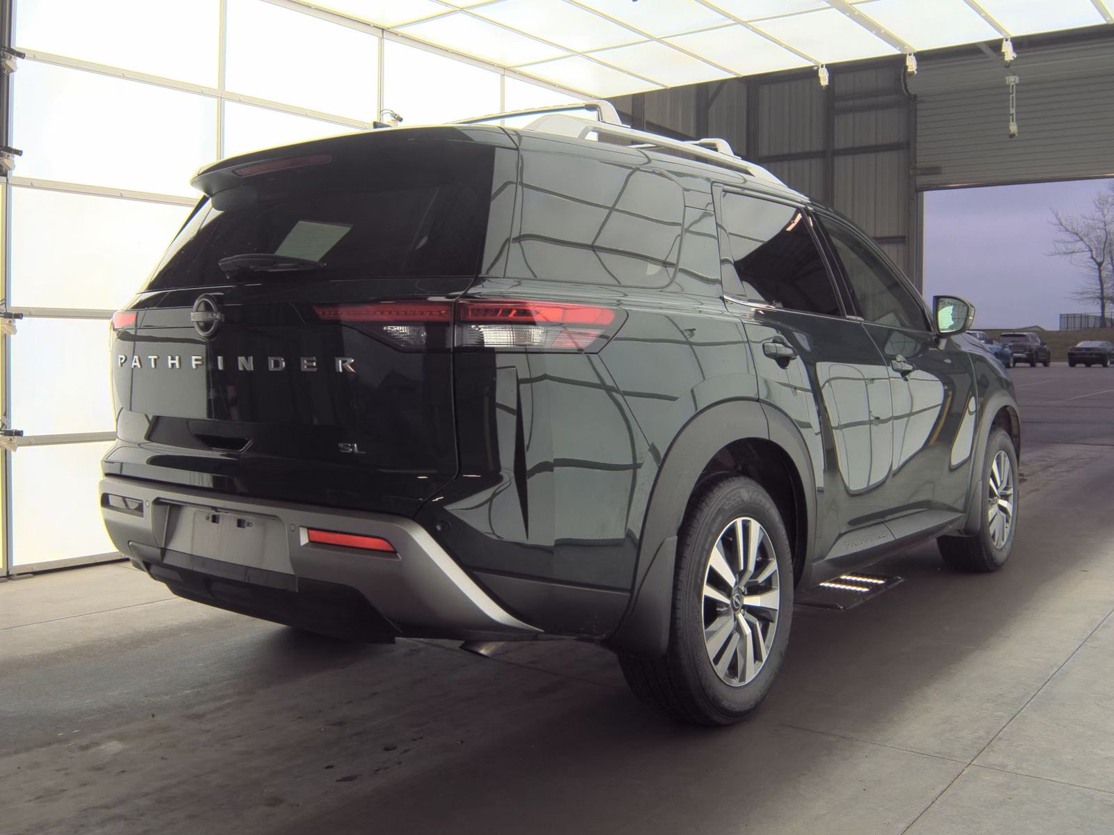 2024 Nissan Pathfinder SL FWD