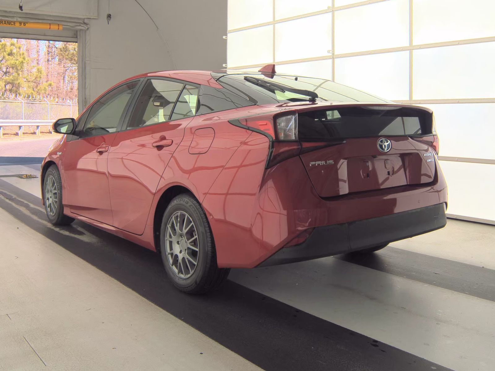 2021 Toyota Prius Limited FWD