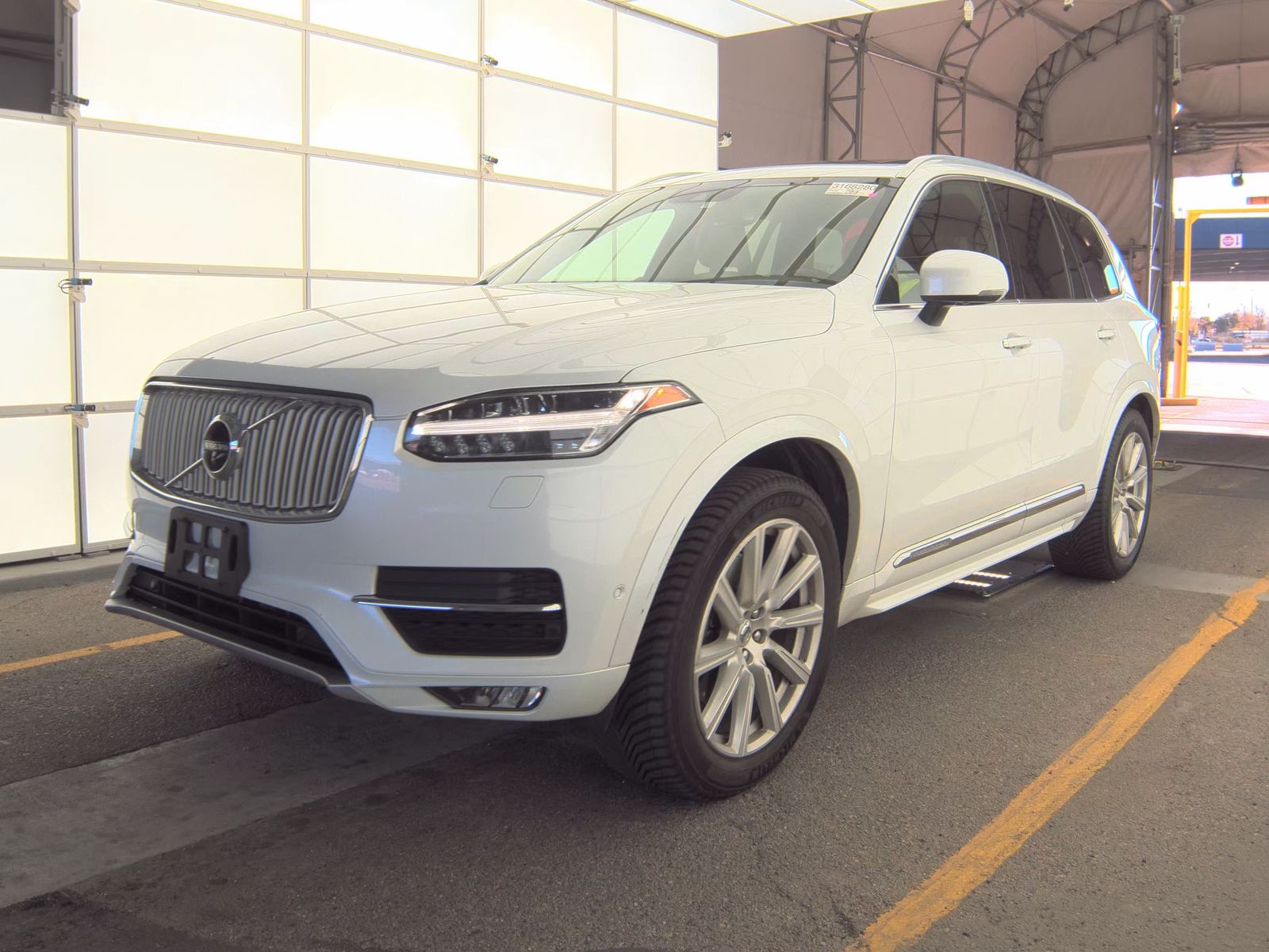 Volvo XC90 T6 Inscription 7-Passenger снимка Volvo XC90 T6 Inscription 7-Passenger