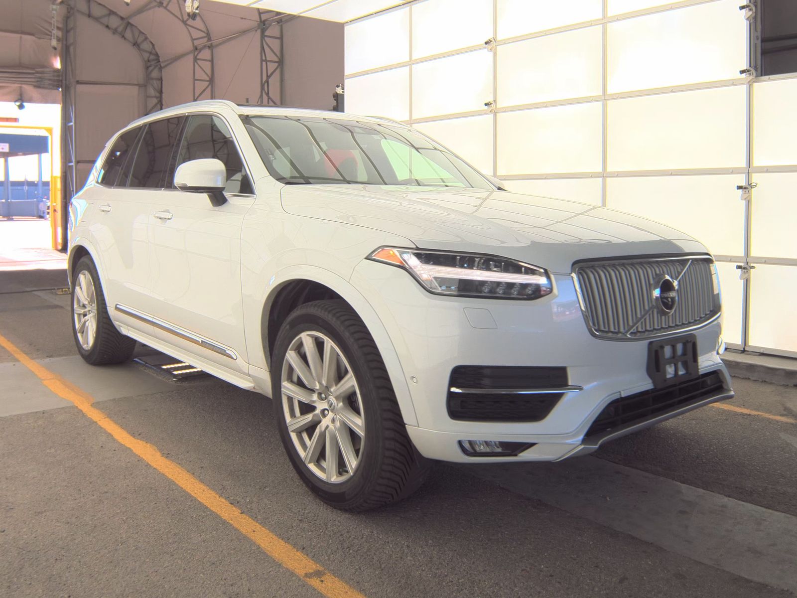 Volvo XC90 T6 Inscription 7-Passenger снимка Volvo XC90 T6 Inscription 7-Passenger