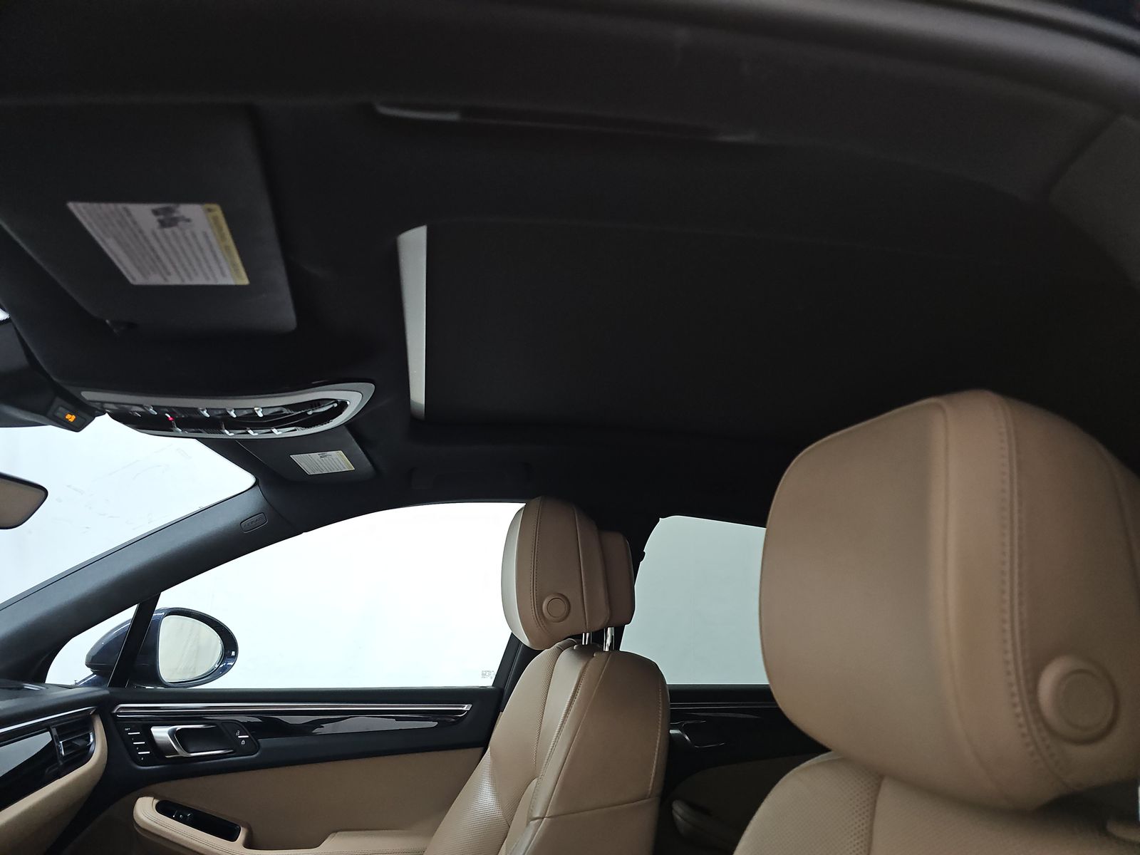 2022 Porsche Macan Base AWD