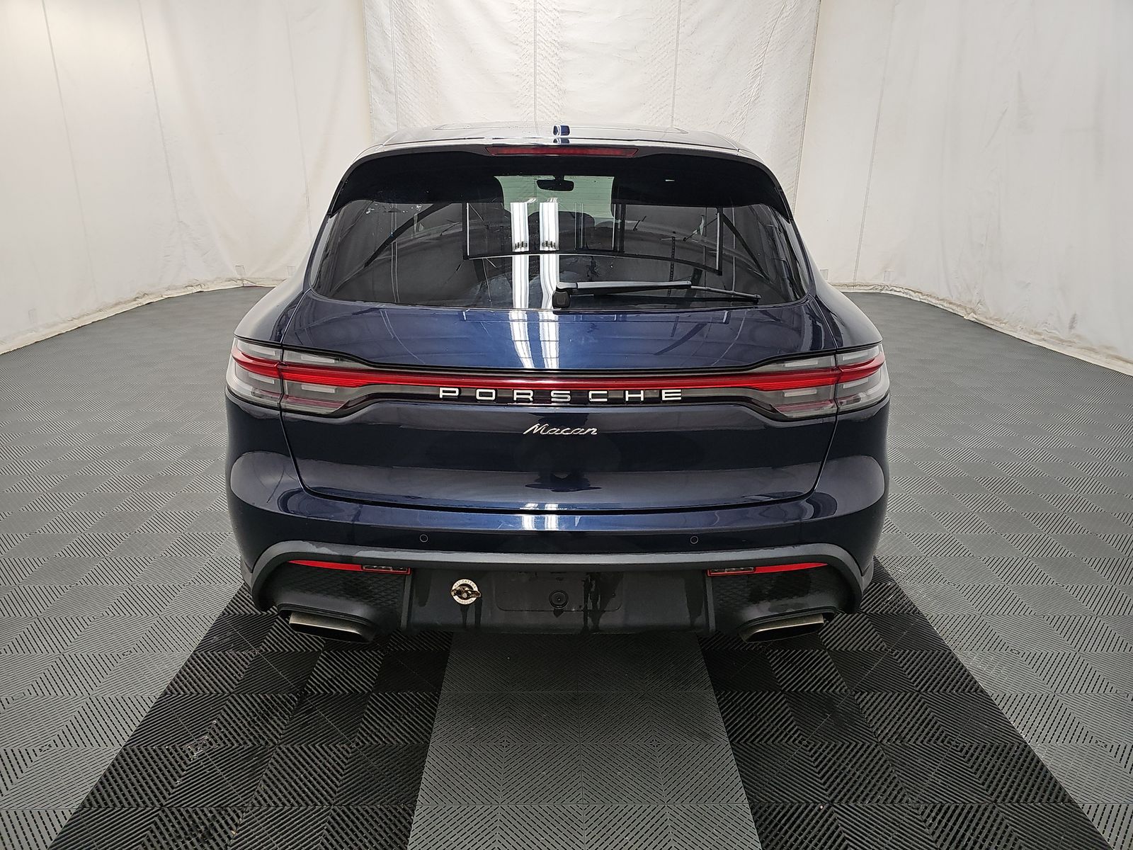 2022 Porsche Macan Base AWD