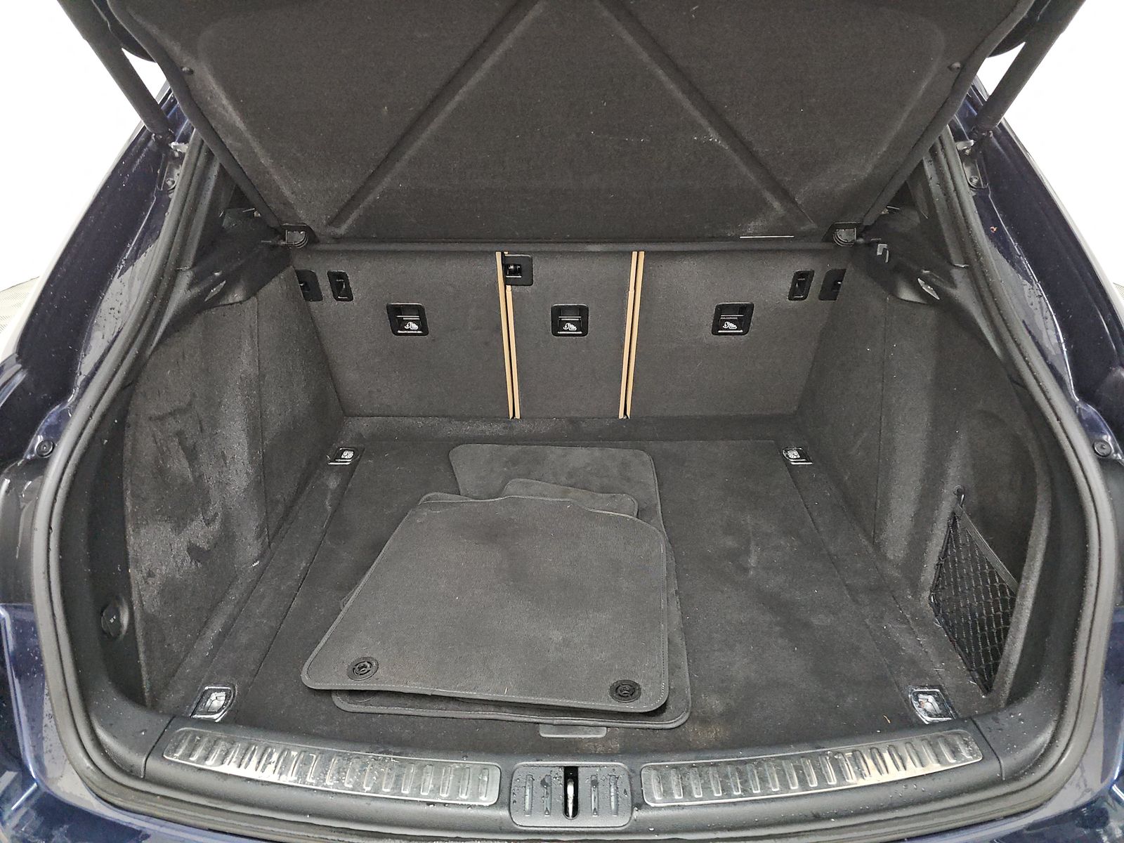 2022 Porsche Macan Base AWD