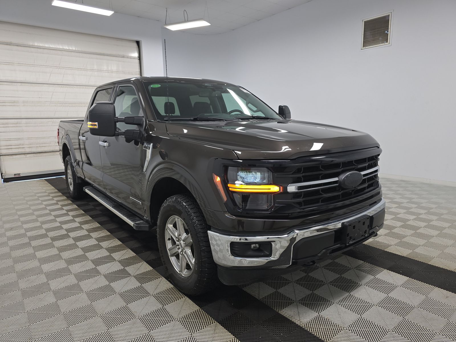 2024 Ford F-150 Hybrid XLT AWD