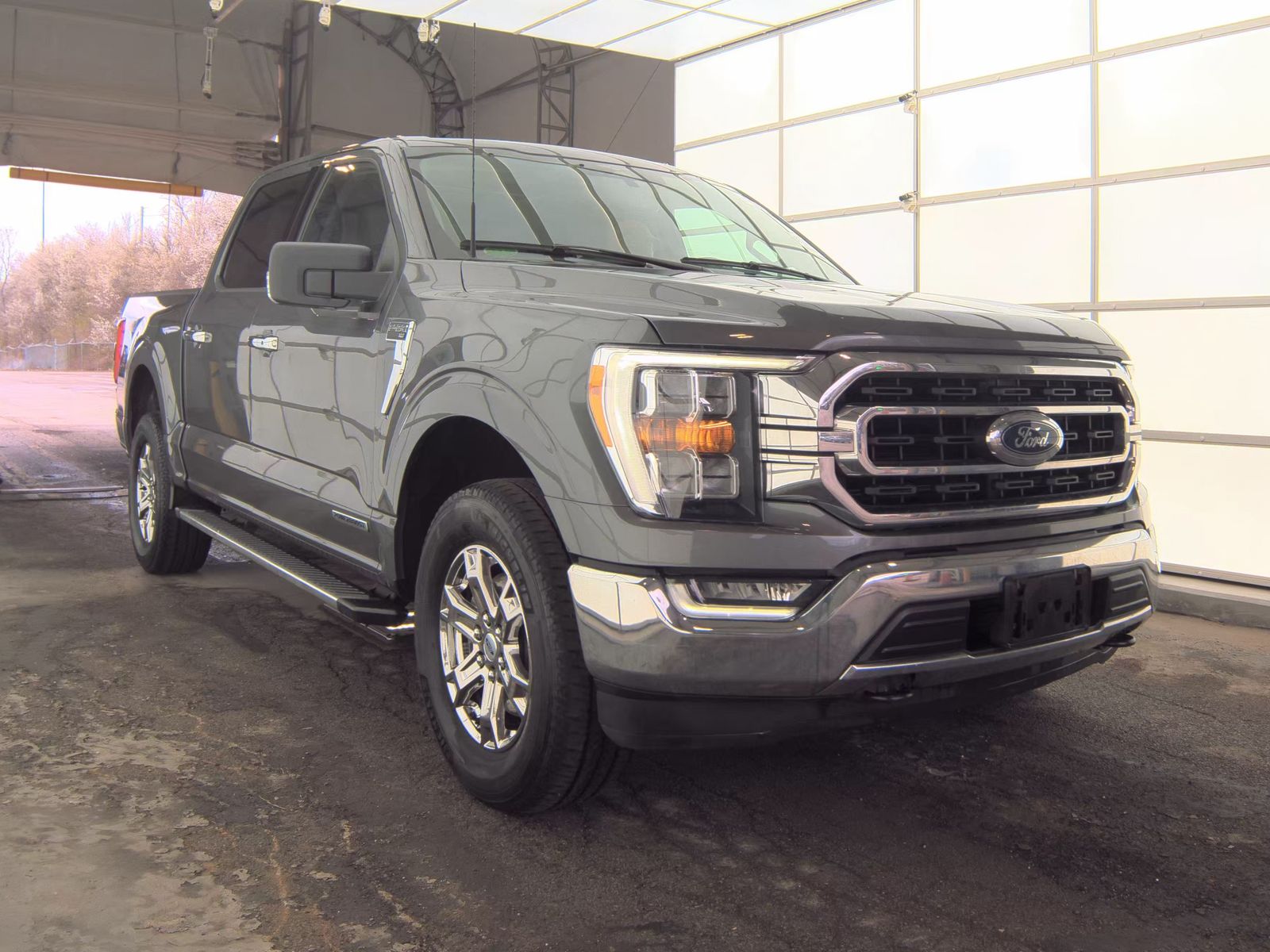 2023 Ford F-150 Hybrid XLT AWD