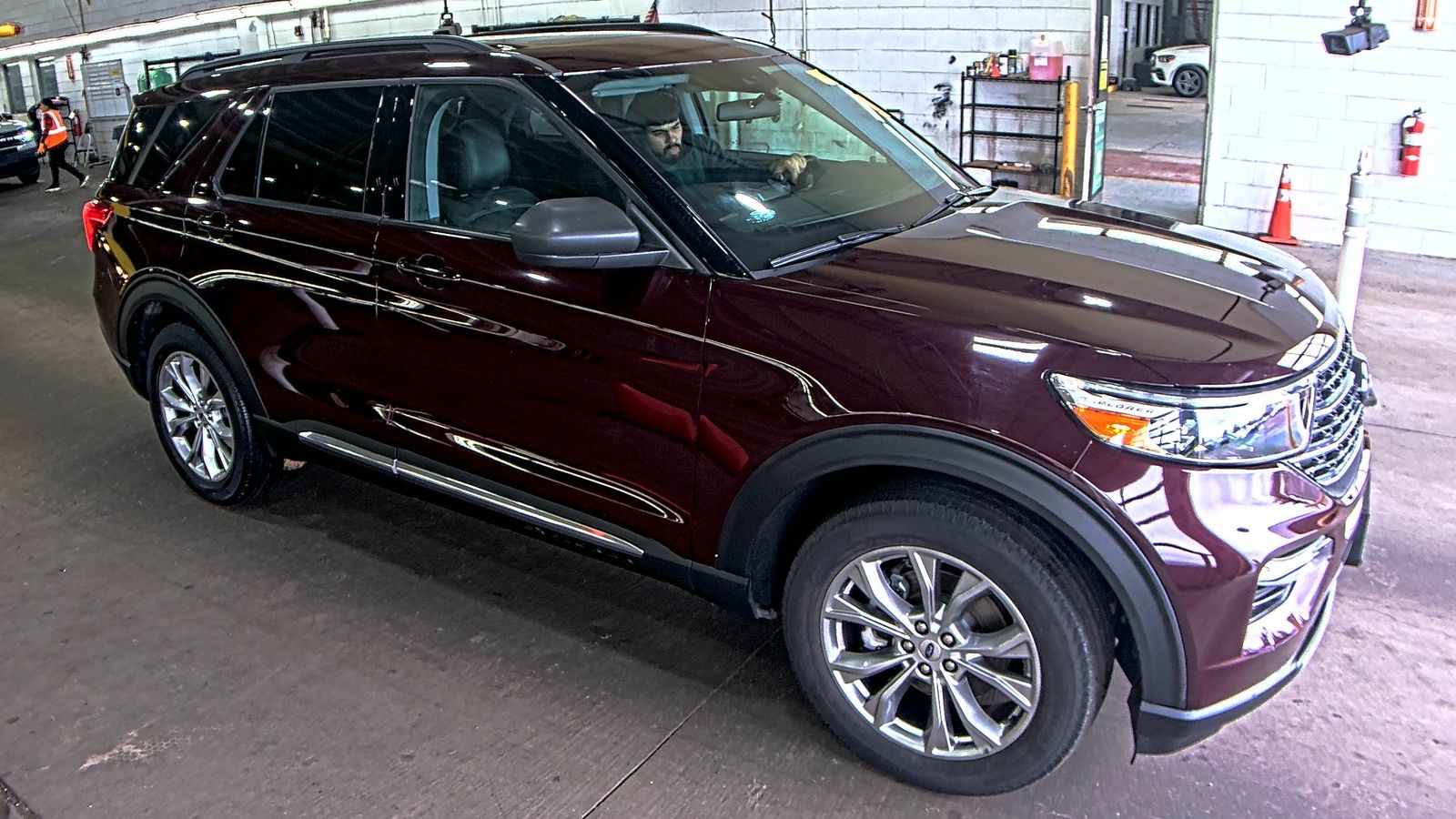 2023 Ford Explorer XLT AWD