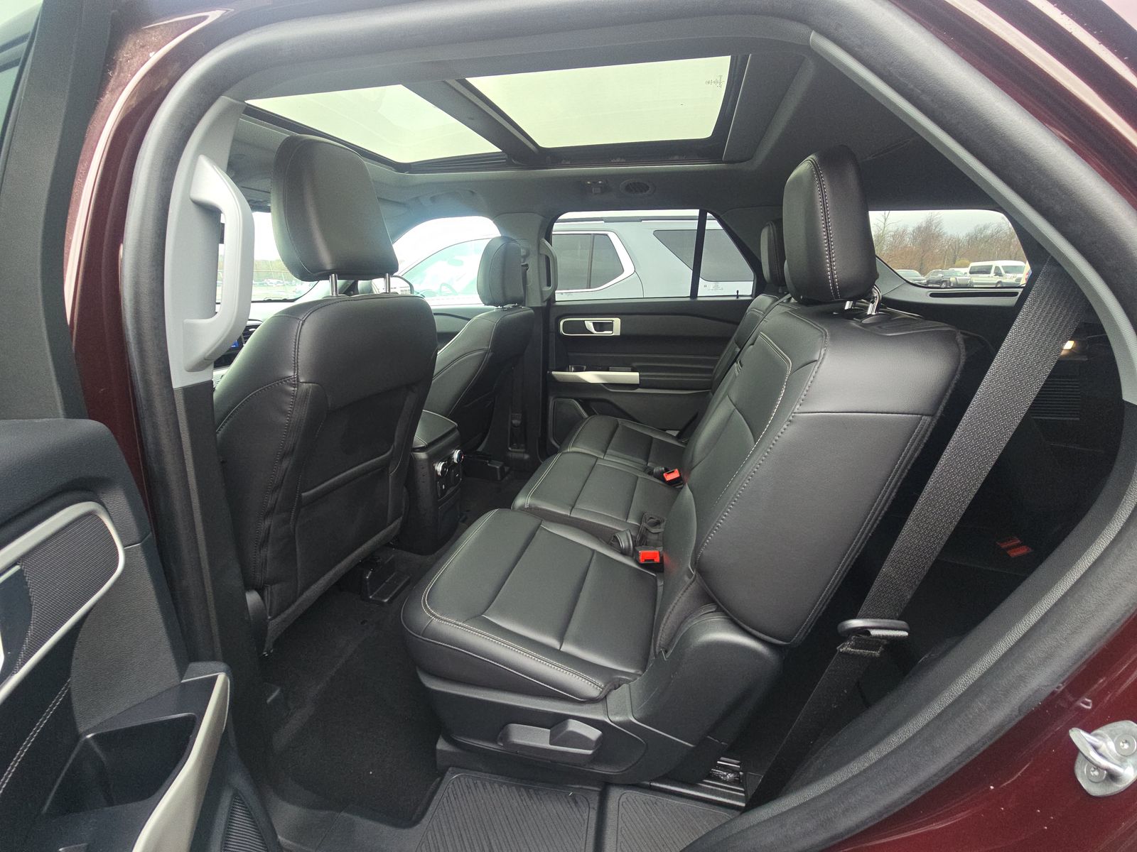 2023 Ford Explorer XLT AWD