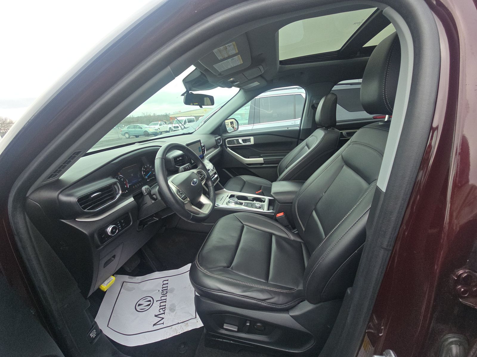 2023 Ford Explorer XLT AWD