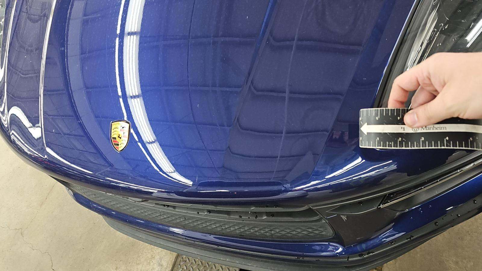 2022 Porsche Macan Base AWD