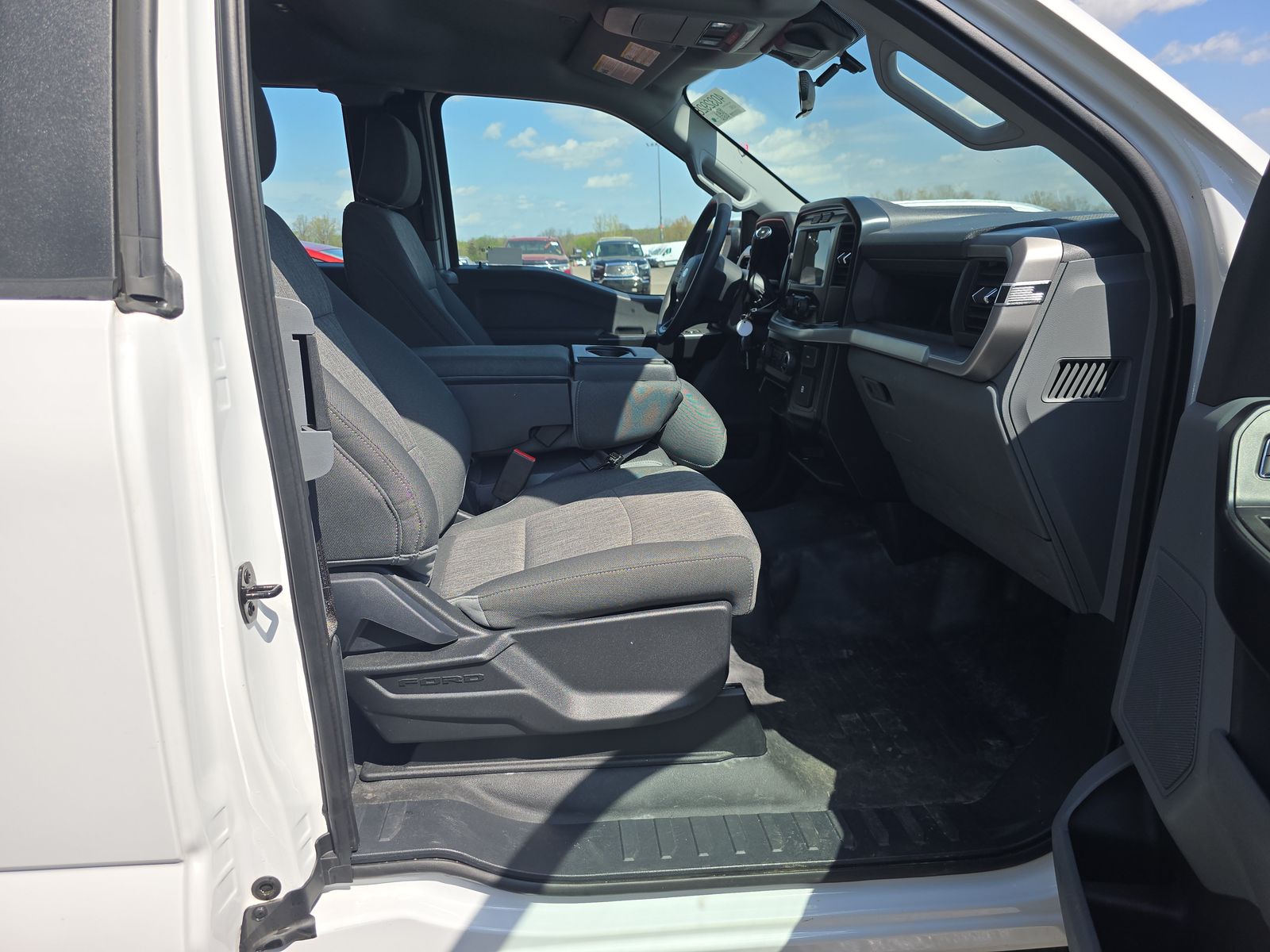 2022 Ford F-150 XL AWD