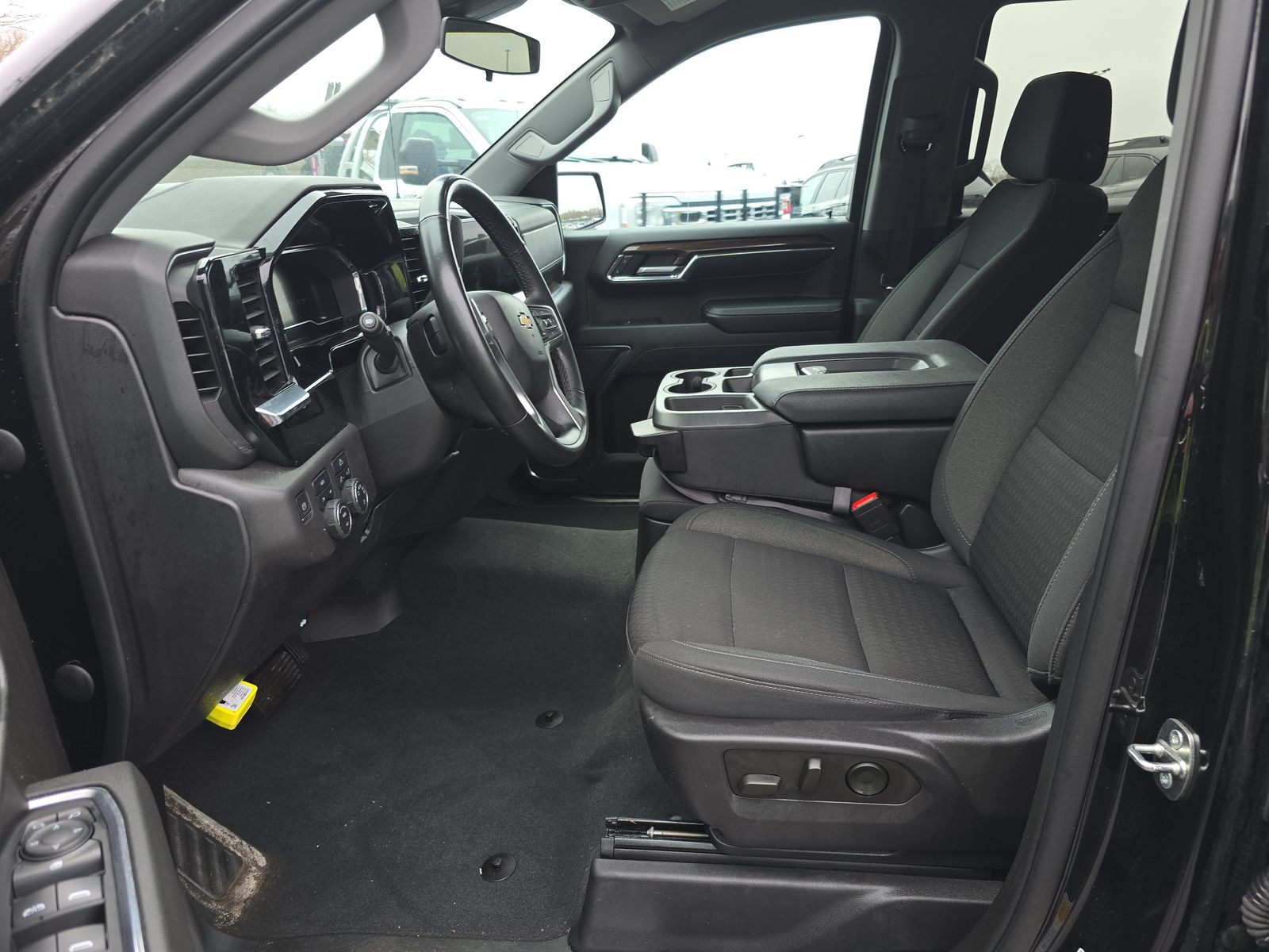 2023 Chevrolet Silverado 1500 LT AWD