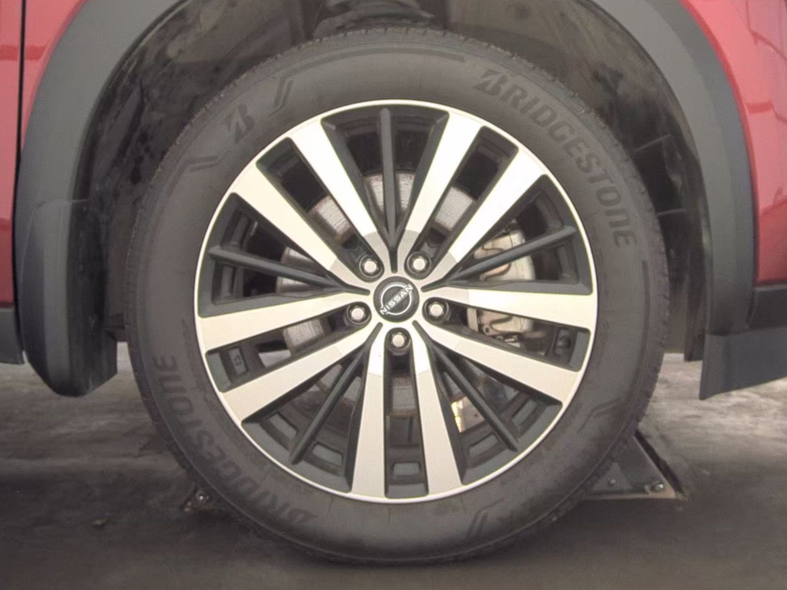 2024 Nissan Pathfinder Platinum FWD