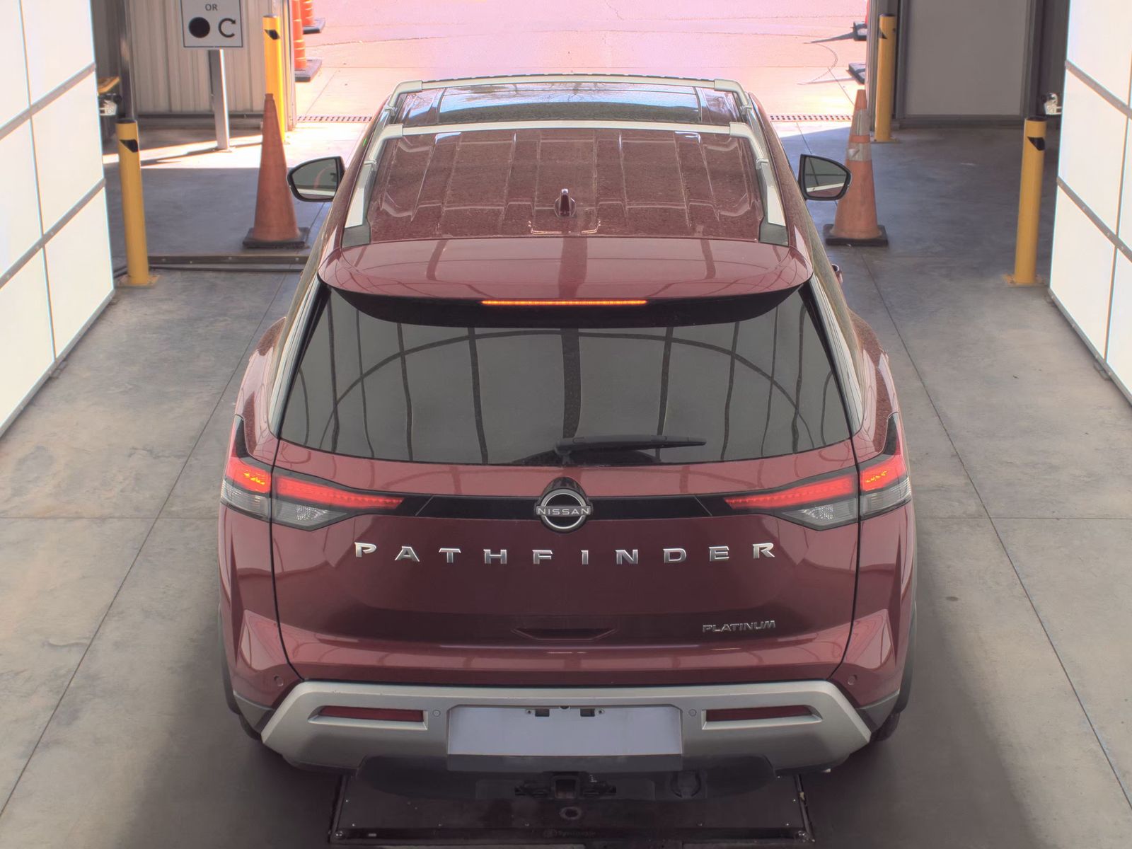 2024 Nissan Pathfinder Platinum FWD
