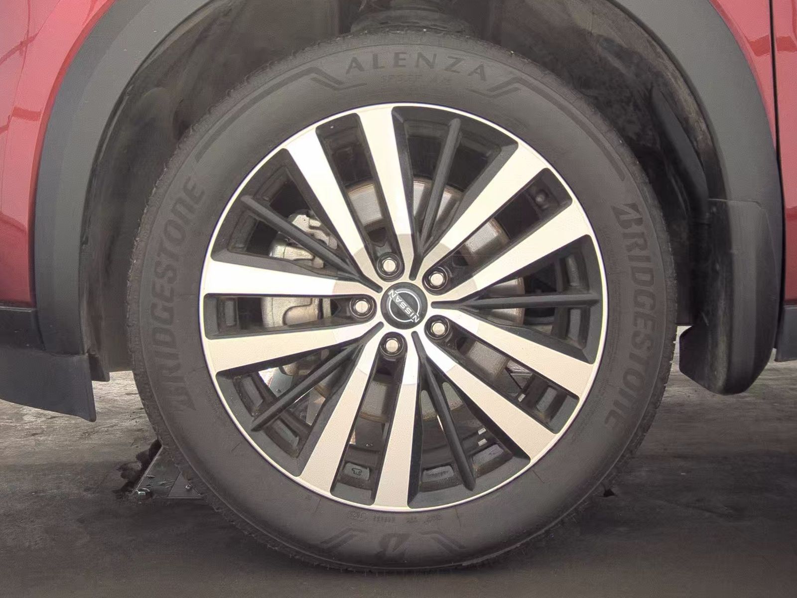 2024 Nissan Pathfinder Platinum FWD