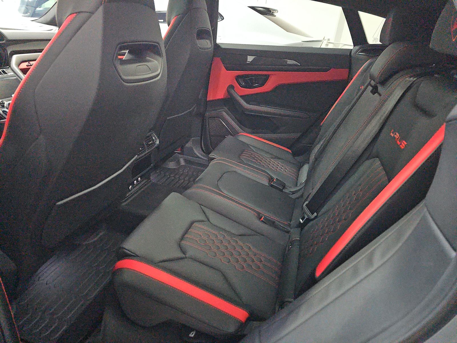 2024 Lamborghini Urus S AWD