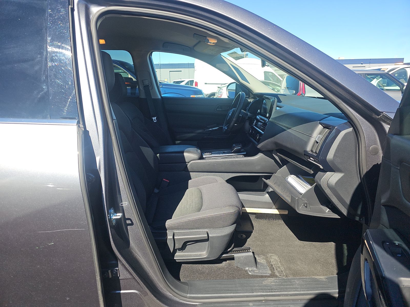 2025 Nissan Pathfinder SV AWD