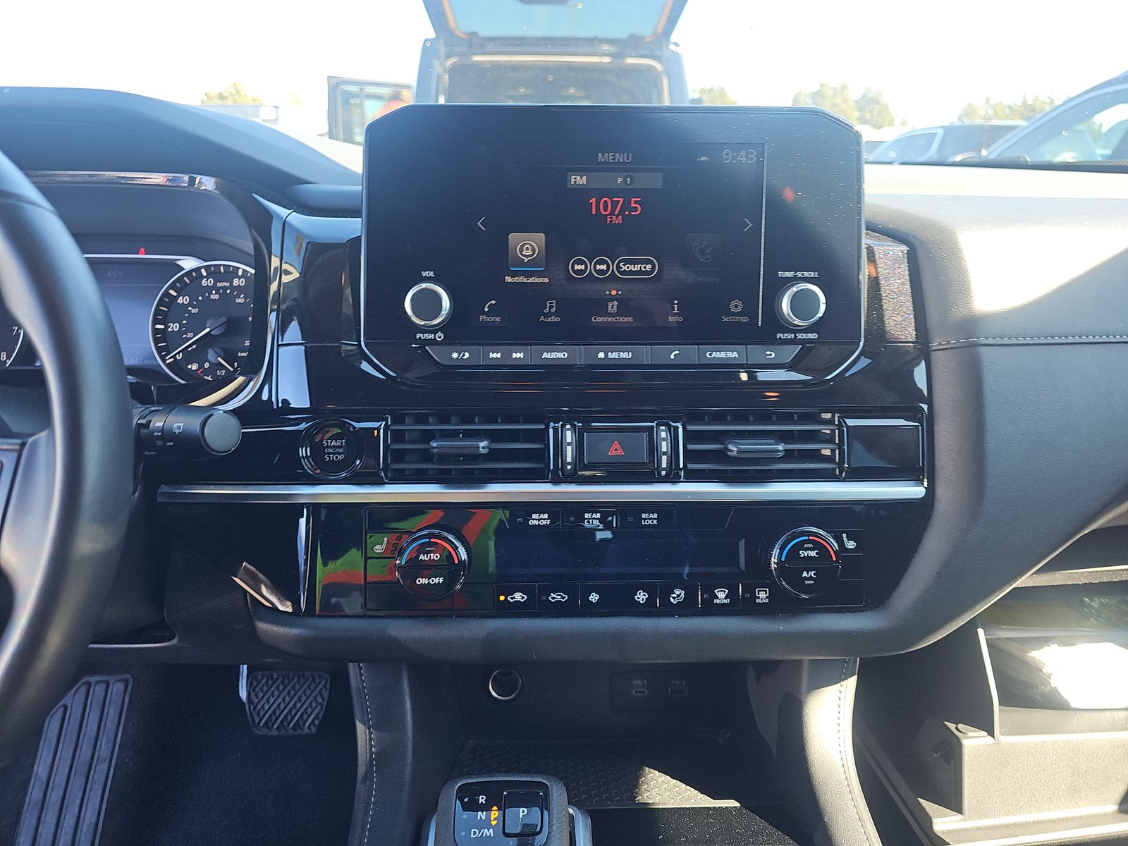 2025 Nissan Pathfinder SV AWD