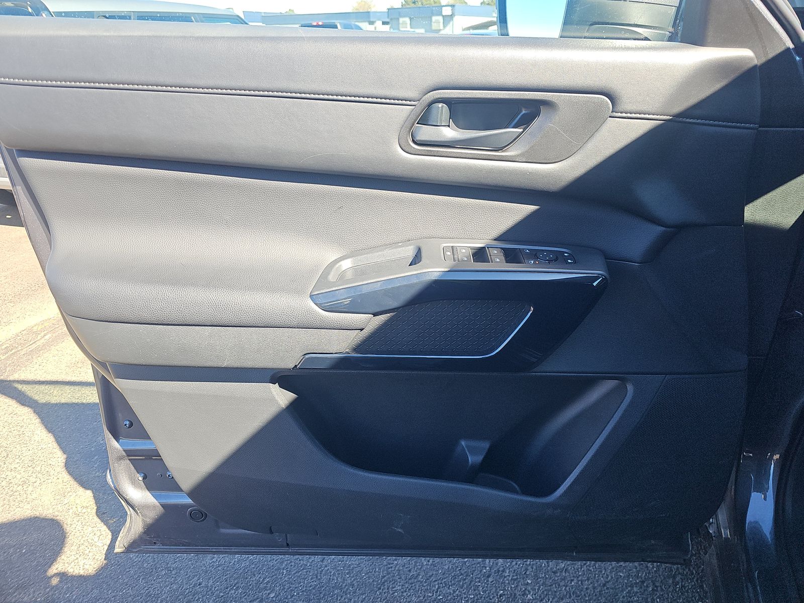 2025 Nissan Pathfinder SV AWD