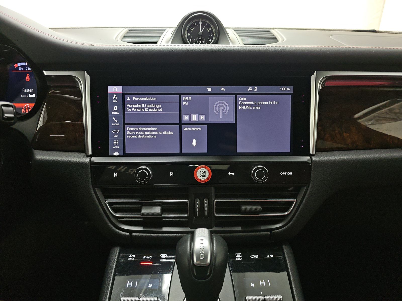 2022 Porsche Macan Base AWD