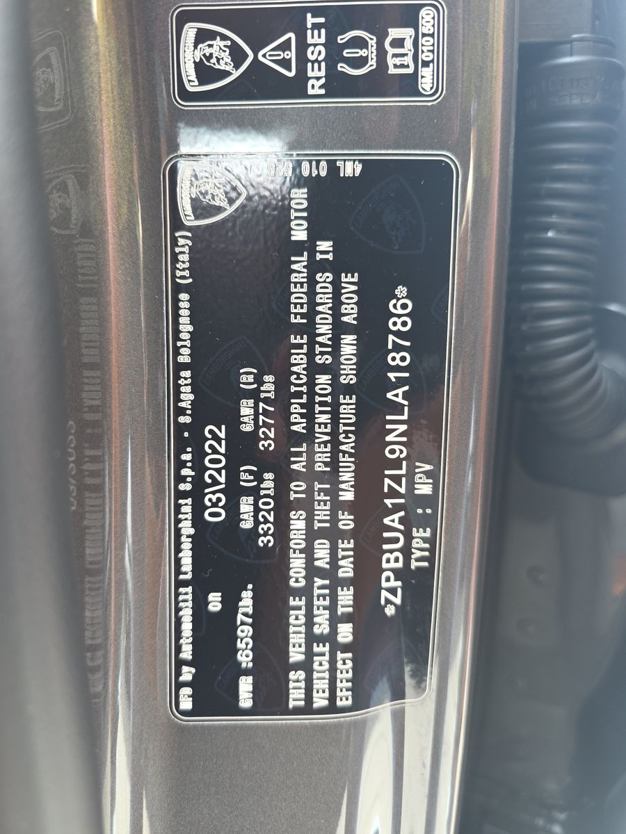 2022 Lamborghini Urus Base AWD