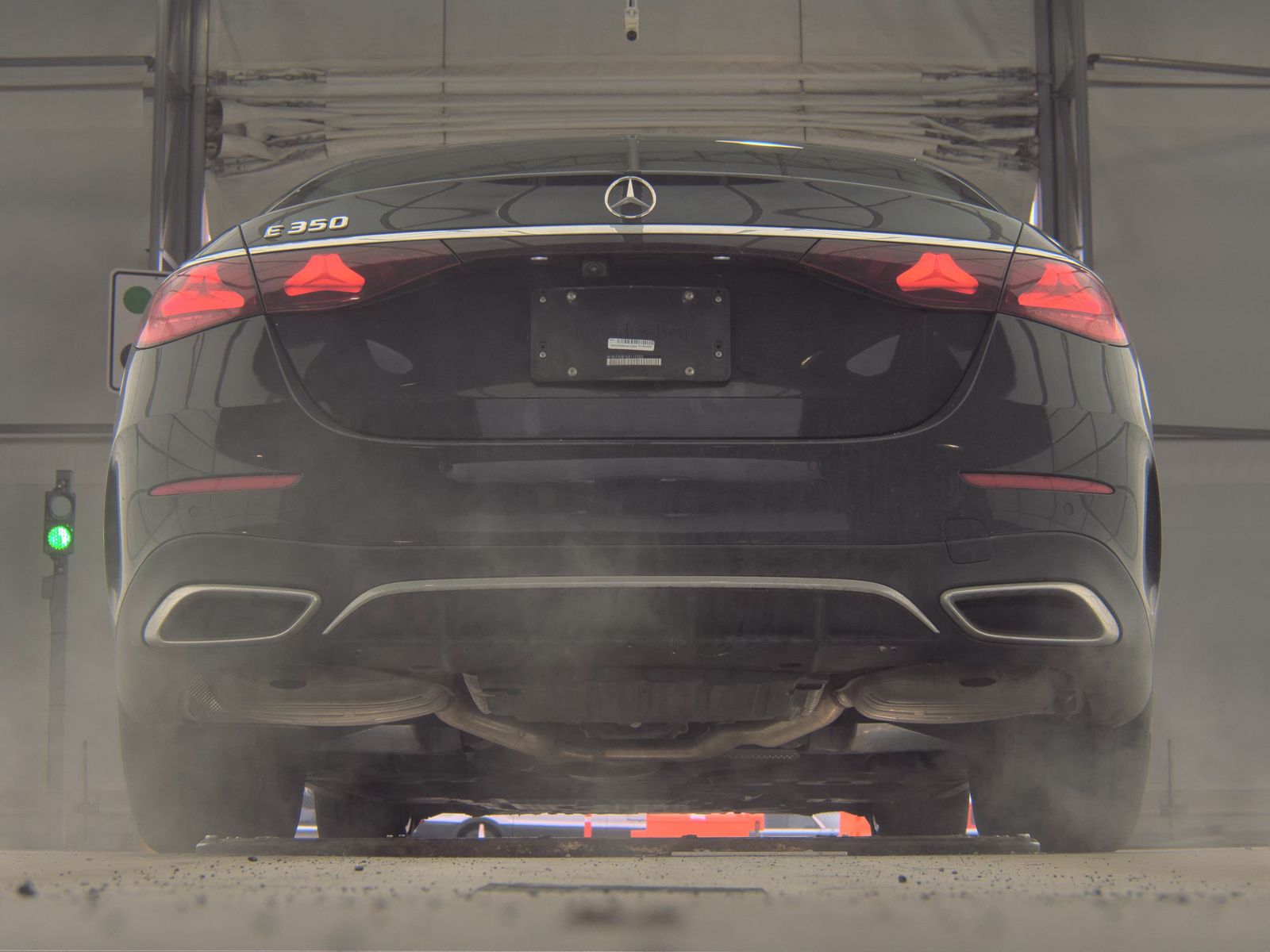 MERCEDES-BENZ E-CLASS - 8