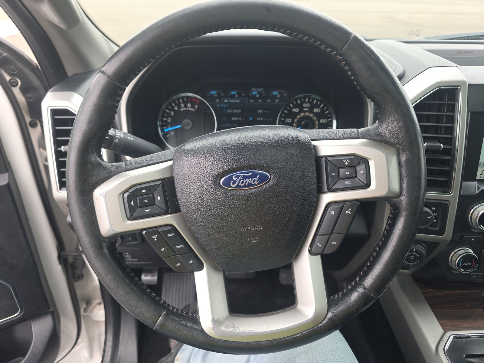 2017 Ford F-150 Lariat AWD