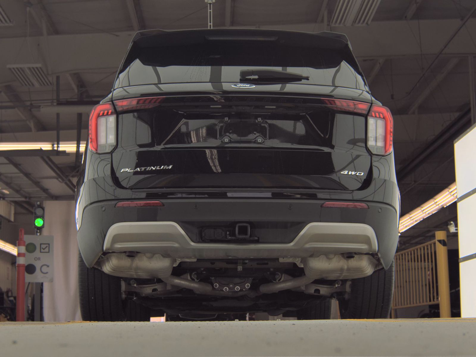 FORD EXPLORER - 8