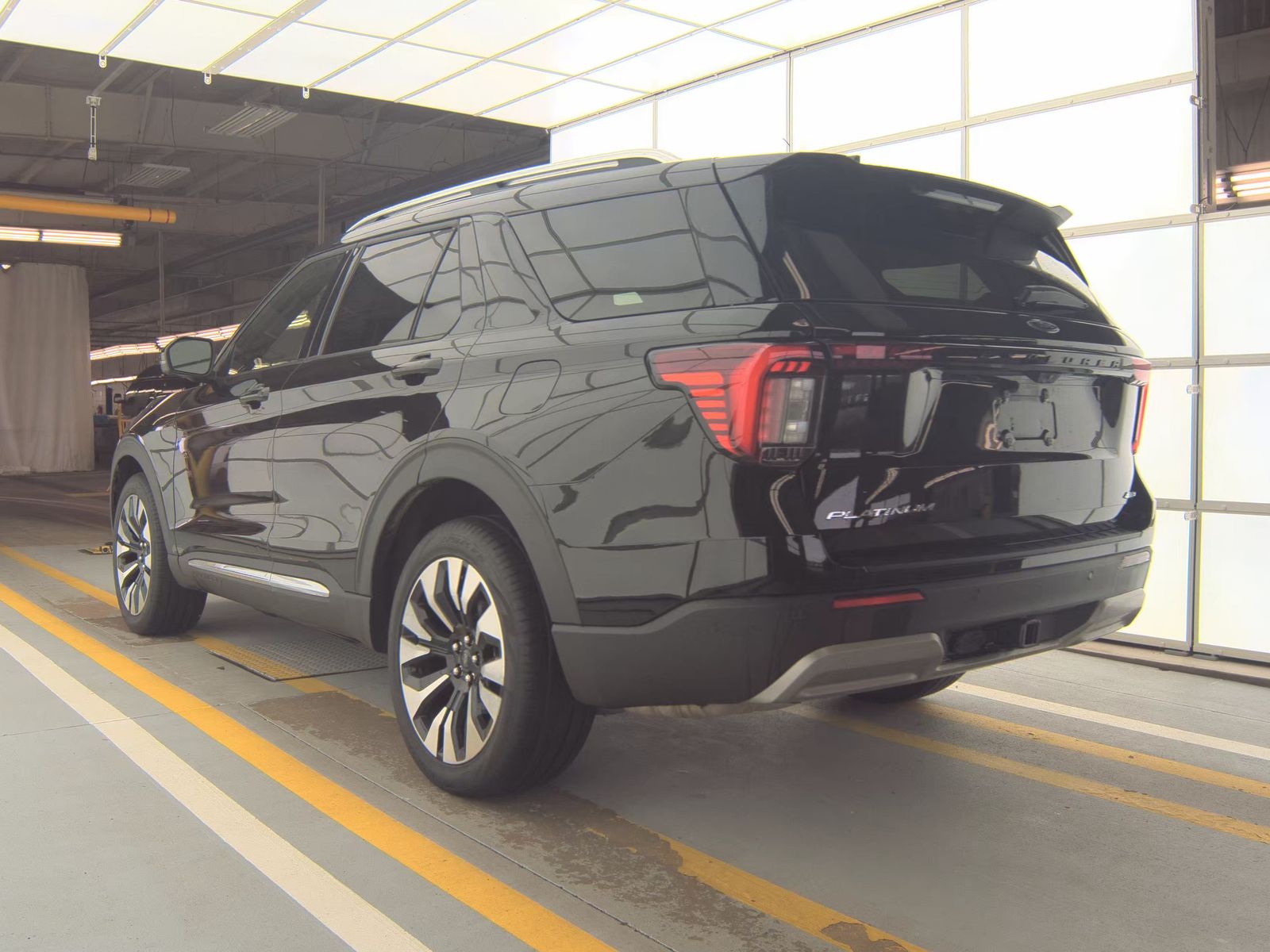 FORD EXPLORER - 9