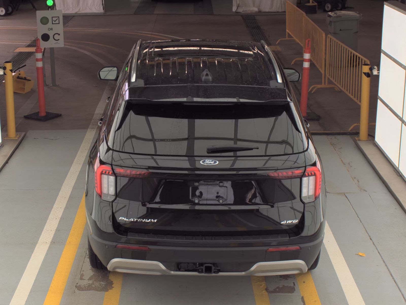 FORD EXPLORER - 7