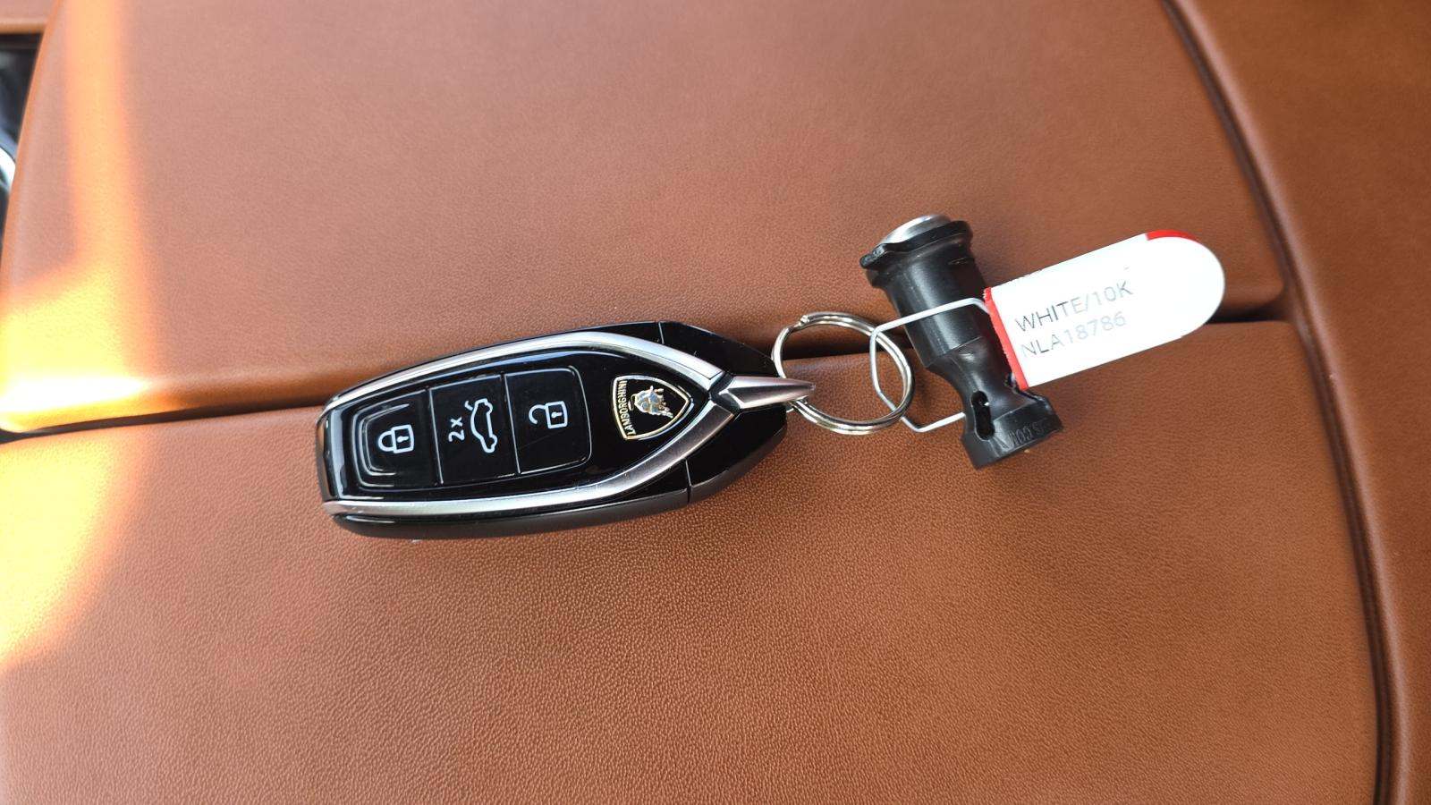 2022 Lamborghini Urus Base AWD