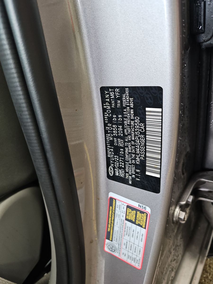2023 Hyundai Elantra SEL FWD