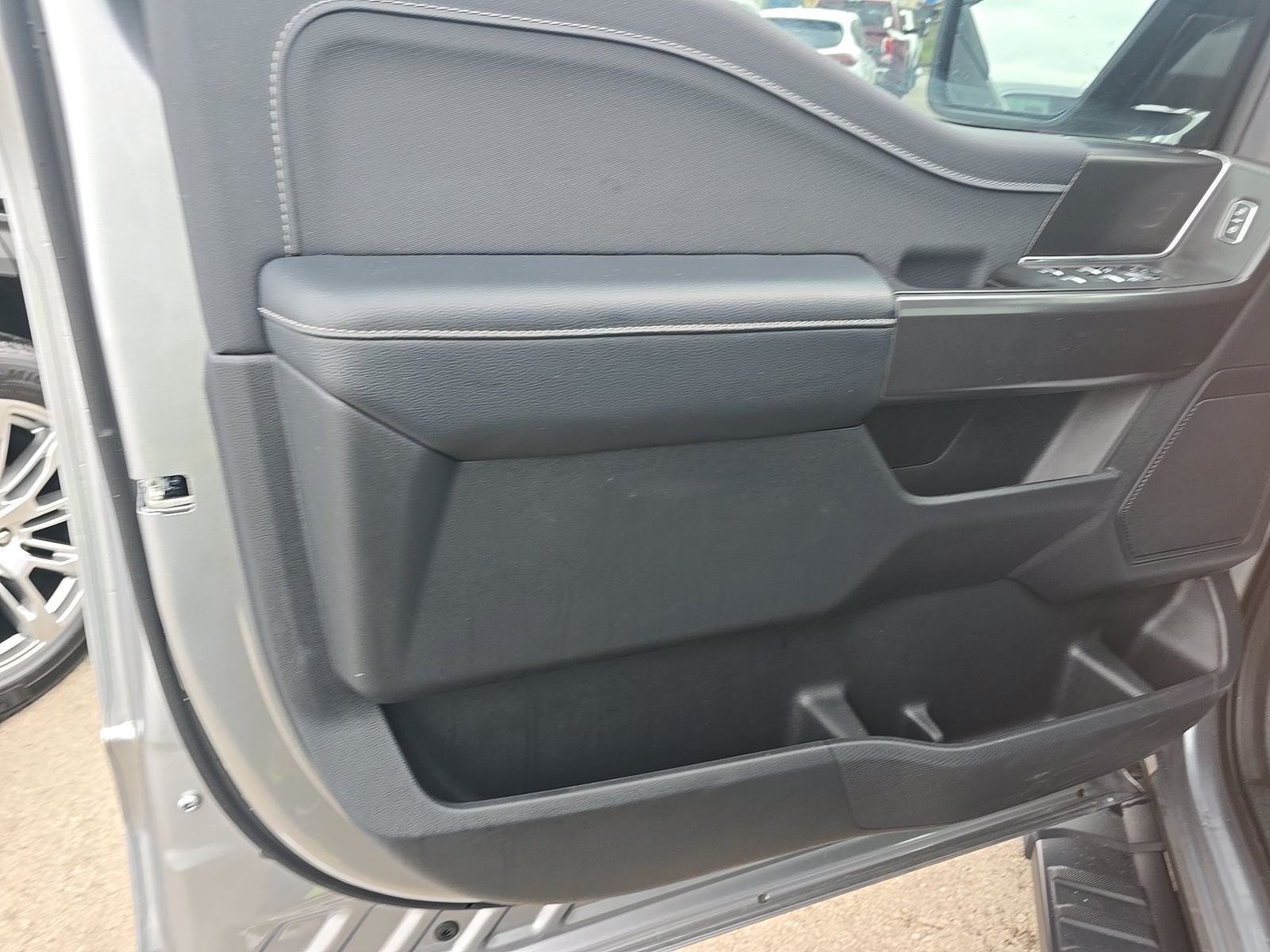 2024 Ford F-150 Hybrid XLT AWD