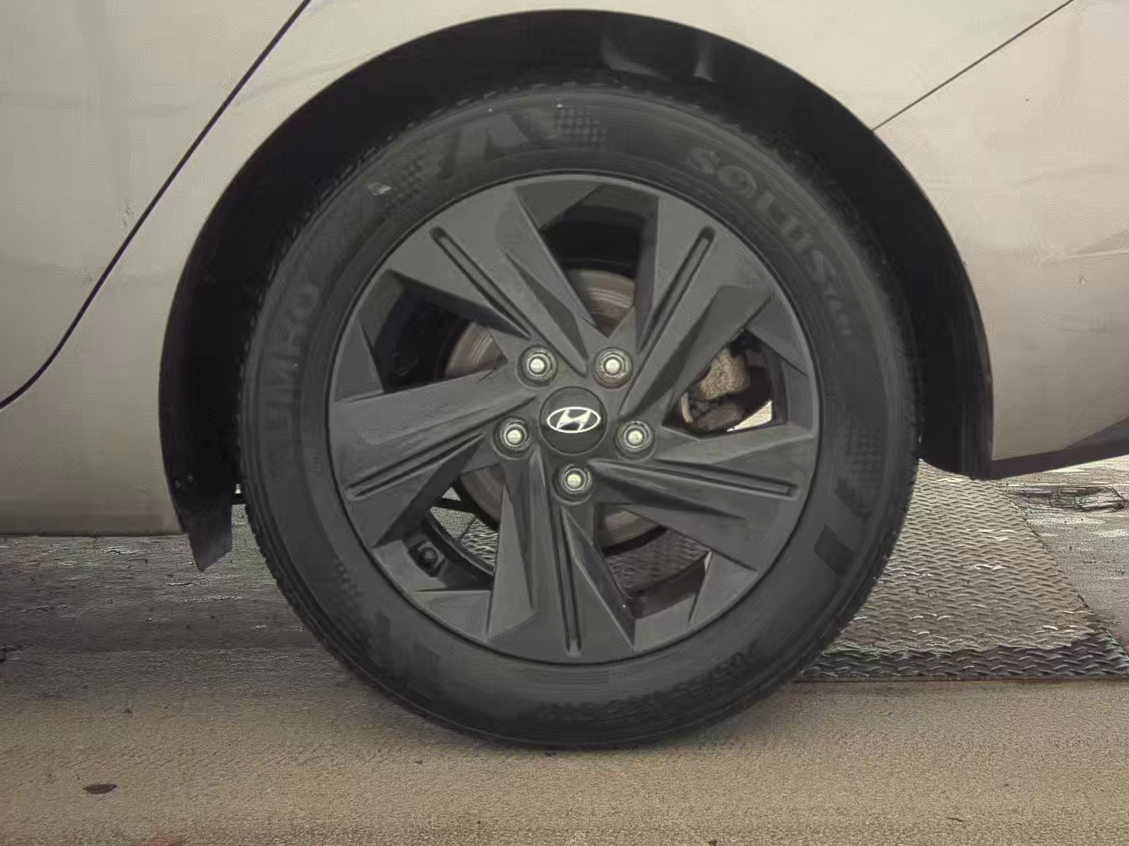 2023 Hyundai Elantra SEL FWD